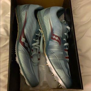 Saucony sprinting spikes